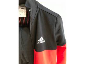 Kleding Trainingspak Adidas zwart met rood