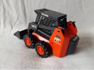 Bouwmachines Thomas 135S Bobcat model 1:32