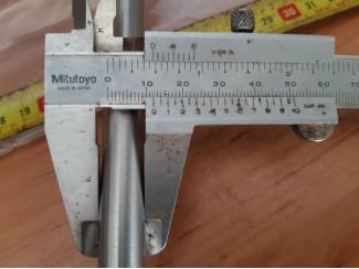 IJzerwaren en Bevestigingsmiddelen RVS geborstelde stanggreep