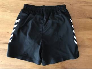 Sportkleding Hummel Sportbroek kort MT128