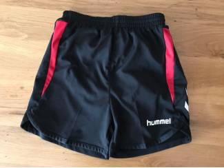 Sportkleding Hummel Sportbroek kort MT128