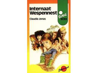 Internaat Wespennest - Claudia Jonas - Tina boek