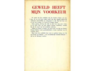 Detectives en Spanning Geweld heeft mijn voorkeur - Stephen Marlowe - UMC 158
