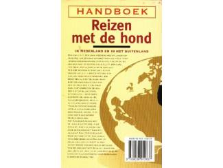 Reisboeken Handboek Reizen met de Hond - P Dekker & L v Weelden