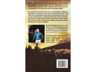 Reisboeken Mist in de woestijn - Ronnie Rokebrand
