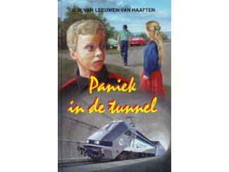Paniek in de tunnel - G.W. van Leeuwen - van Haaften
