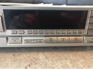 Geluid Technics SL-P222A CD speler