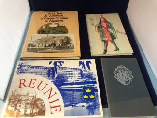 Medisch en Gezondheid Sint Elisabeth of Groote Gasthuis te Haarlem 4 boeken + tas