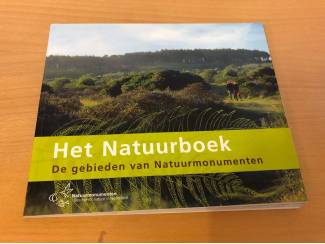 Het natuurboek. De gebieden van natuurmonumenten.