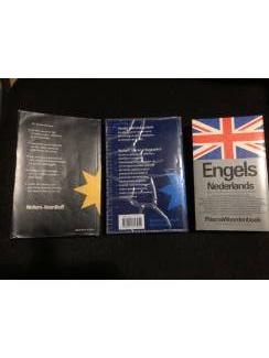 Woordenboeken Woordenboeken Nederlands en Engels ( ne/en + en/ne ).