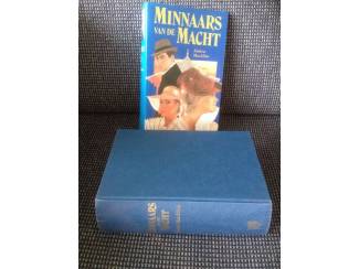 Romans Andrew MacAllan : minnaars van de macht ; Trinity Trio