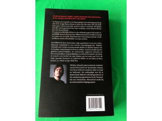 Thrillers en Spanning Walther Schmidt : messcherp en razend ( literaire thriller ).