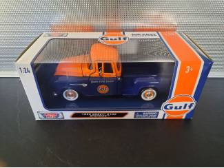 Auto's Chevrolet 5100 Stepside withb Gulf  Livery 1955 Schaal 1:24