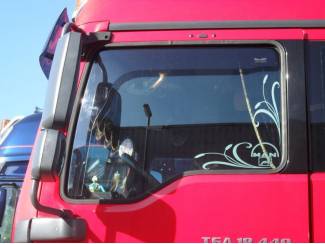 Overige & Universele onderdelen TGA TGL TGX TGE zijwindschermen raamspoilers MAN kappen heko