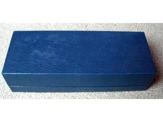 Cassettebandjes Beatles blauwe Cassette box voor 13 cassettes zeer mooie staat