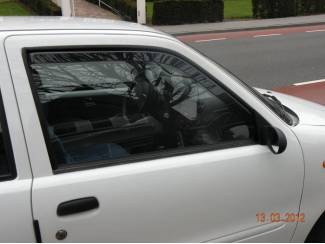 Fiat onderdelen zijwindschermen oa fiat panda pasvorm raamspoilers getinte