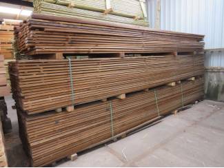 Tuinhout en Palen Hardhouten vlonderdelen 1e kwaliteit