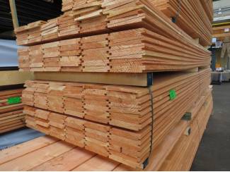 Tuinhout en Palen Zweeds rabat in zwart en blank uit voorraad leverbaar!