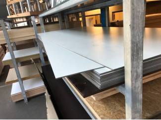 Platen en Panelen Volkern platen wit 6mm dik