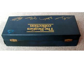 Cassettebandjes Beatles blauwe Cassette box voor 13 cassettes mooie staat