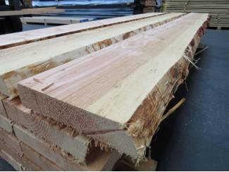 Hout en Planken Douglas boomstambladen en planken