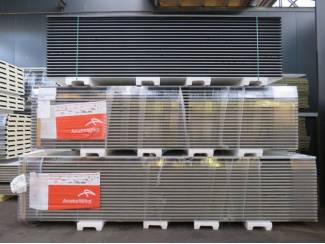 Platen en Panelen Nieuwe sandwichpanelen uit voorraad