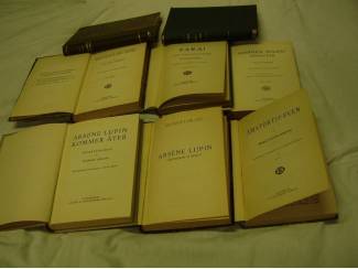 Antiquarische boeken Sherlock Holmes e.a. (antiquarisch) in de Zweedse taal  (doos 9).