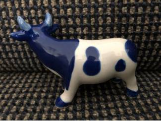 Beelden en Beeldjes Beeldje Delft koe blauw wit 7 x 4,5 cm