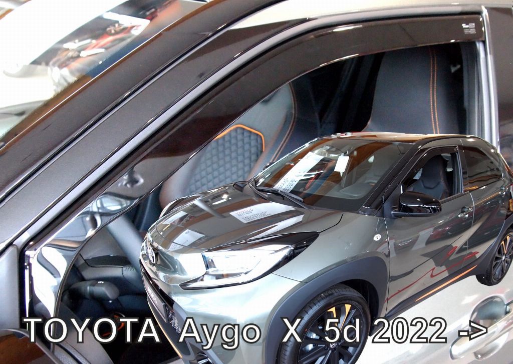 Toyota Aygo X cross windschermen set raamspoilers fenders visors