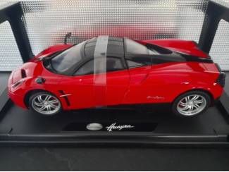 Auto's Pagani Huayra Schaal 1:18
