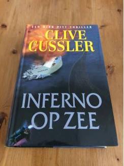 Thrillers en Spanning Clive Cussler : Inferno op zee ( thriller ) hardcover