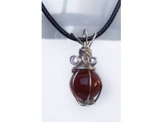 Kettinghangers Wire wrapped hanger met jade