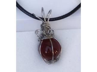 Kettinghangers Wire wrapped hanger met jade