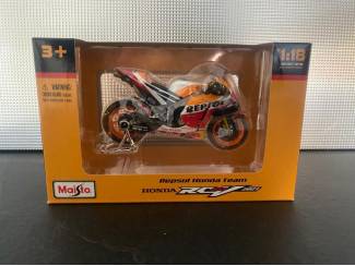 Tweewielers Honda Repsol RC213 GP2021 Pol Espargaro Schaal 1:18