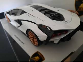 Auto's Lamborghini Sian Schaal 1:18