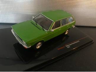 Volkswagen Passat Variant LS Schaal 1:43