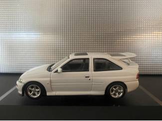 Auto's Ford Escort RS Cosworth Schaal 1:43