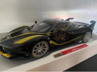 Auto's Ferrari FXX K#44 Signature Schaal 1:18