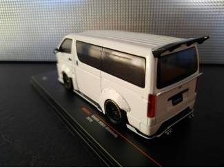 Auto's Toyota Hiace Widebody 2018 Schaal 1:43