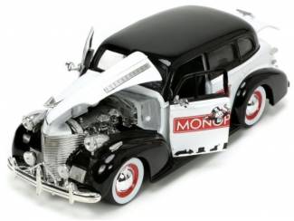 Auto's Chevrolet Master 1939 Mr. Monopoly Schaal 1:24