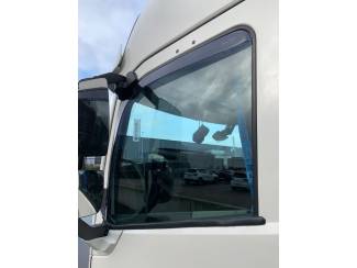 Accessoires DAF VOLVO MAN REN windschermen fenders visors kappen pasvorm