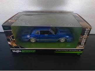 Auto's Chevrolet Monte Carlo Low Rider Schaal 1:24