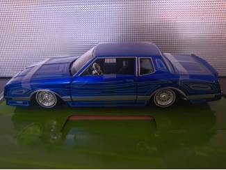 Auto's Chevrolet Monte Carlo Low Rider Schaal 1:24