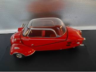 Auto's Messerschmitt KR200 Buble Car Schaal 1:18