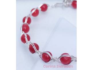 Sieraden en Tassen Verzilverde armband met rode koraal
