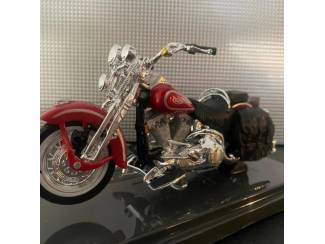 Tweewielers Harley-Davidson FLSTS Heritage Softail Springer Schaal 1:18