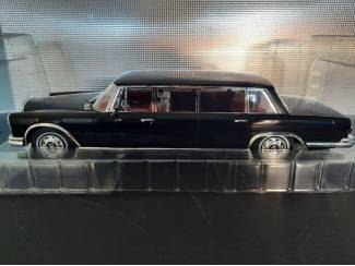 Auto's Mercedes Benz 600 (W100) 1969 Schaal 1:18