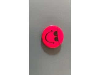 Speldjes, Pins en Buttons Buttons groot en klein, onderwerpen verschillend