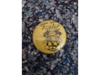 Speldjes, Pins en Buttons Buttons groot en klein, onderwerpen verschillend