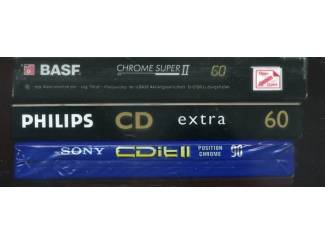 Cassettebandjes 3 gesealde cassettes type II Basf Philips & Sony